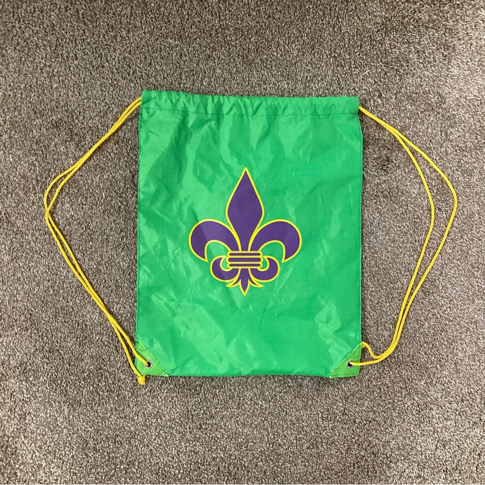 4/$10 - NEW Mardi Gras String Backpack